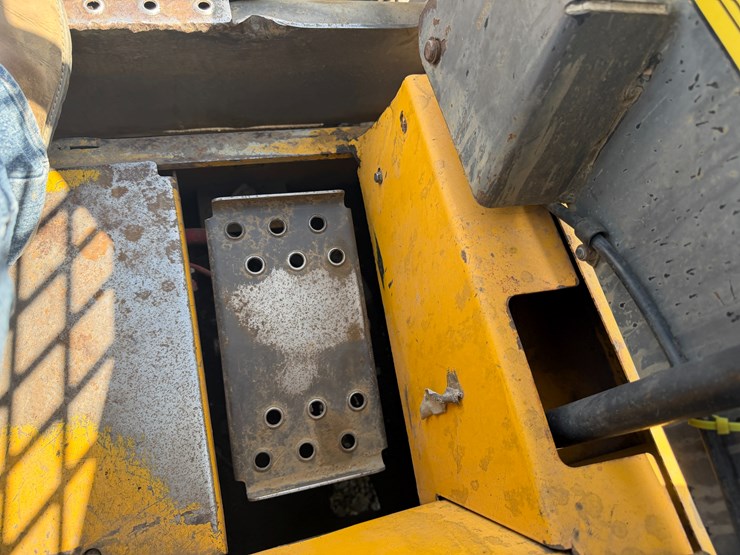 volvo-mc90b-image-51