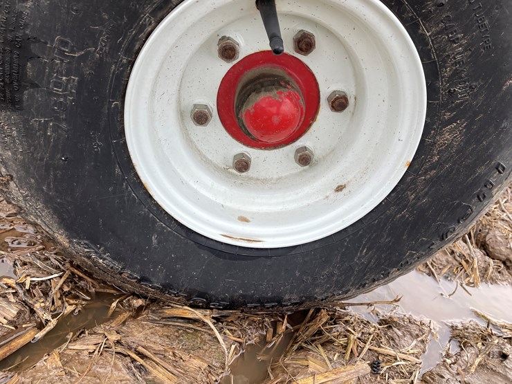 #103-•-unverferth-header-cart-image-28