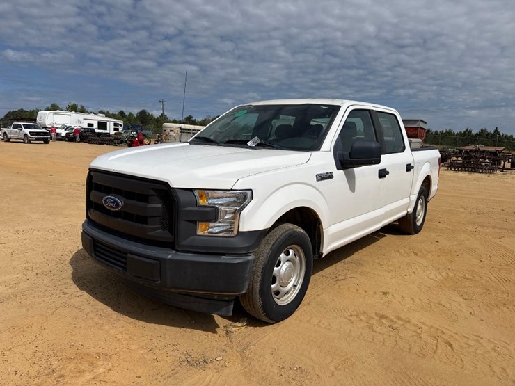 2017-ford-f150-xl-image-2