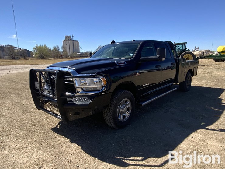 2019-dodge-3500-image-1