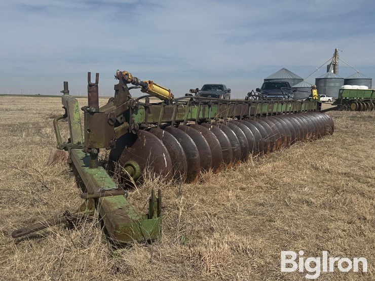 john-deere-8500-image-1