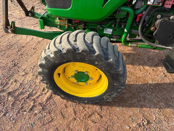 john-deere-3033r-image-10