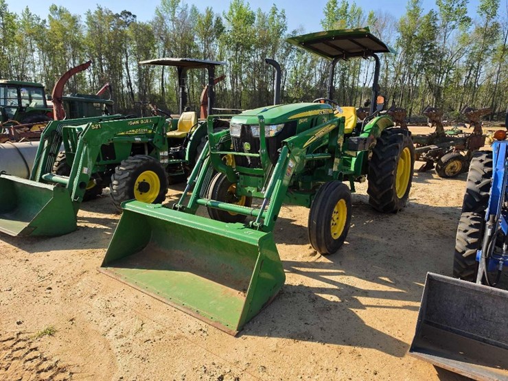 john-deere-5055e-image-1