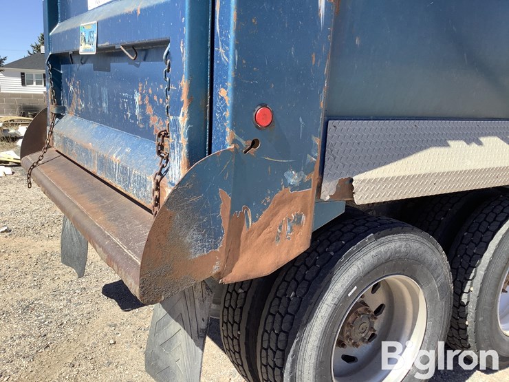 2001-caterpillar-15-image-18