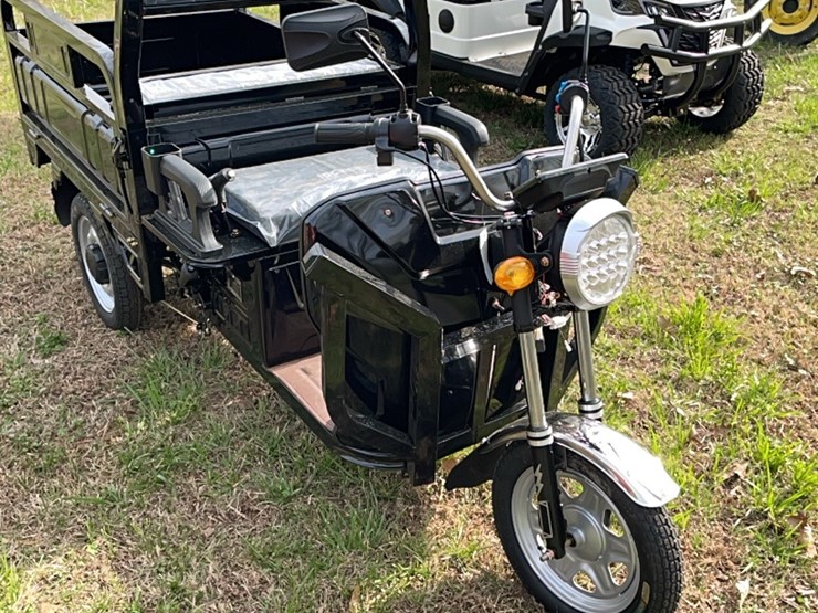 brand-new-3-wheel-electric-scooter-image-2