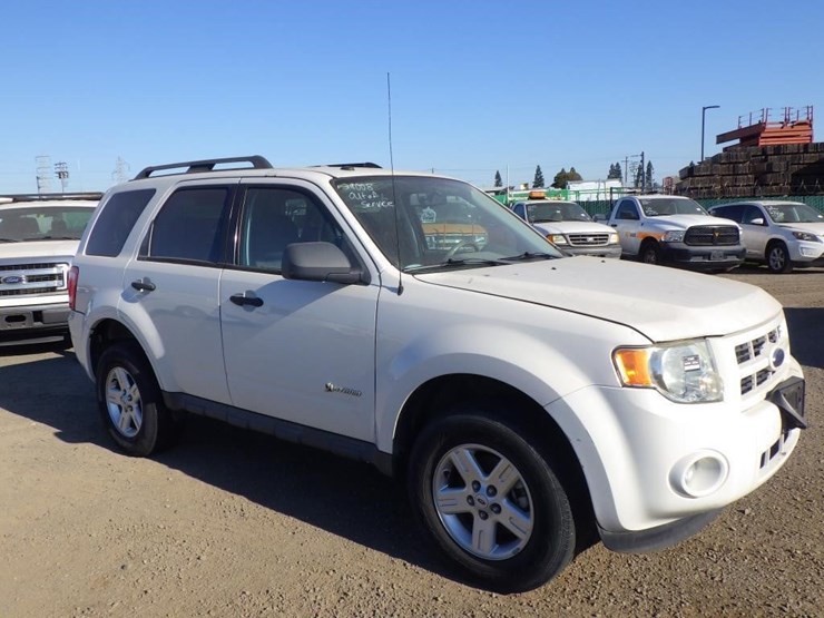 2009-ford-escape-image-2