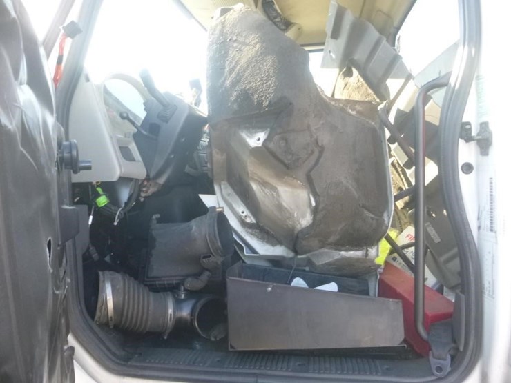 2014-international-4300-image-11