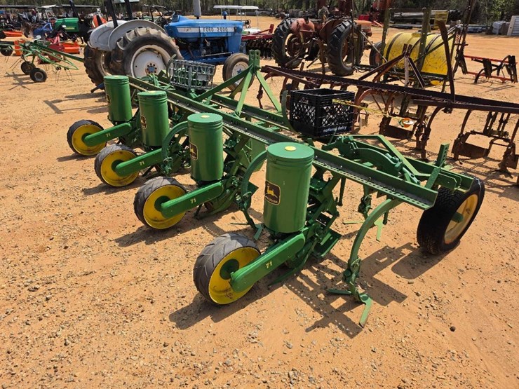 john-deere-71-image-3