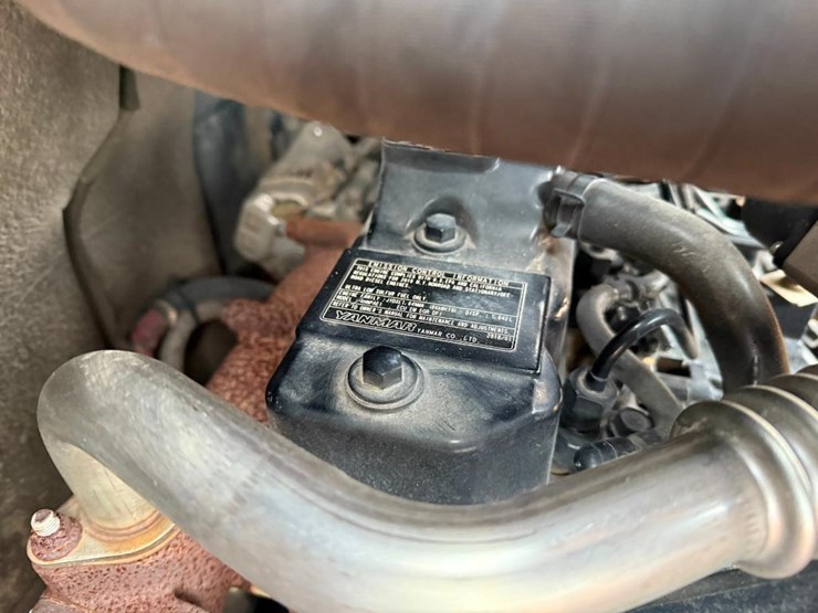 takeuchi-tb235-2-image-39