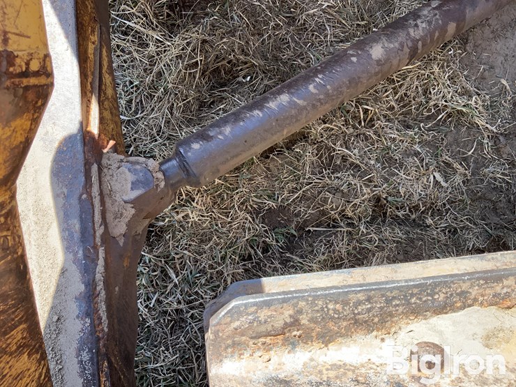 caterpillar-d7e-image-15