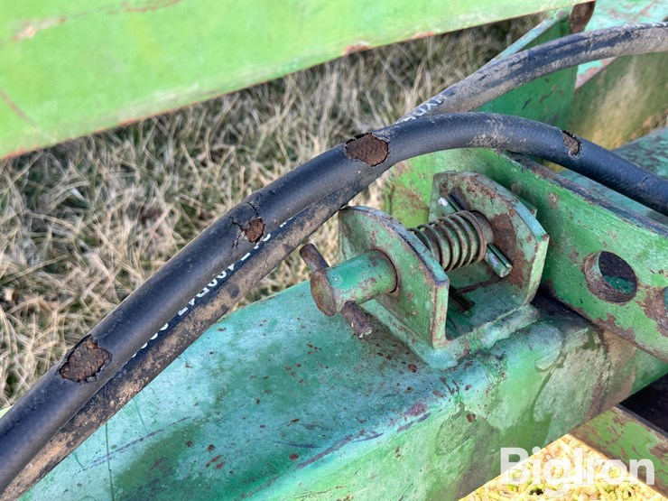 john-deere-35-image-11