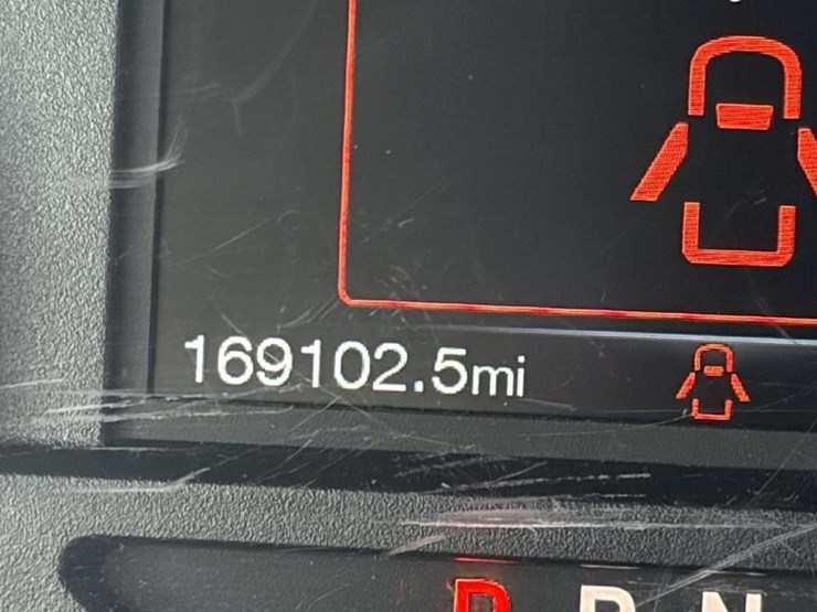 2020-ford-f150-image-11