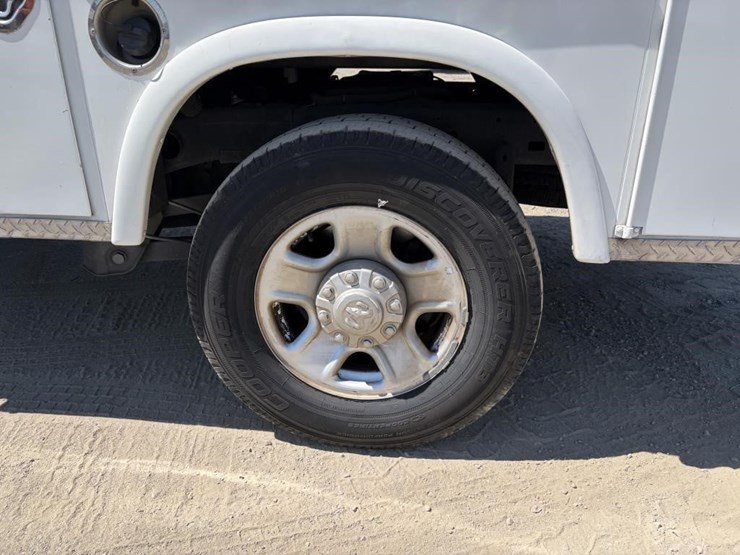 2019-ram-2500-hd-image-5