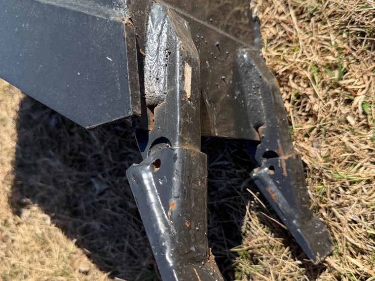 9"-mini-excavator-bucket-image-12