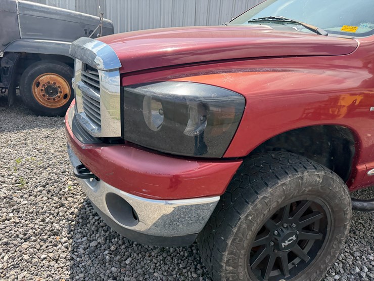 2008-dodge-2500-image-26