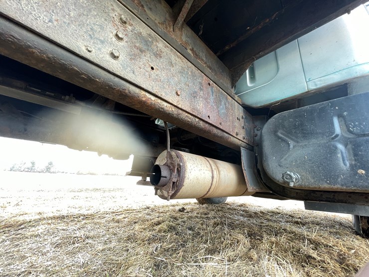 #113-•-1982-international-1754-single-axle-grain-truck-(has-wi-title)-image-33