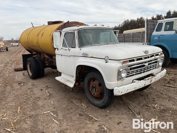 1966-ford-f600-image-3