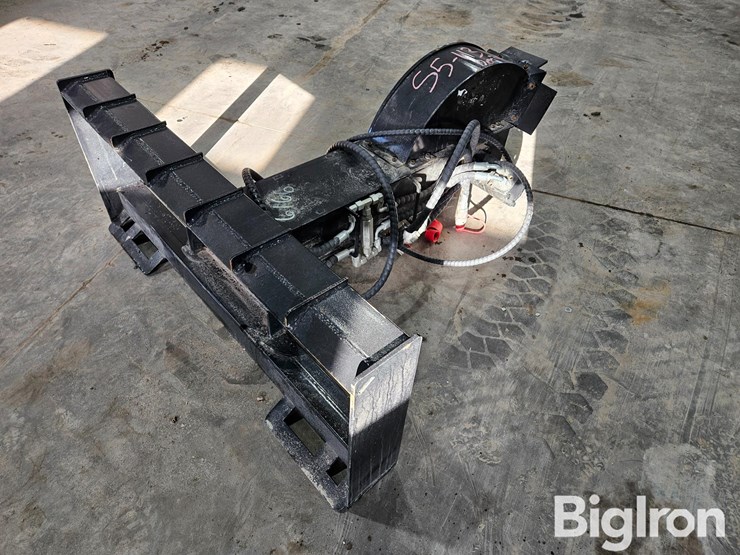 2025-massey-ferguson-730-image-5