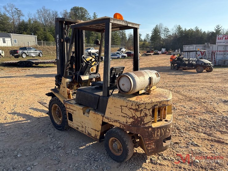 hyster-60-straight-mast-forklift-image-3