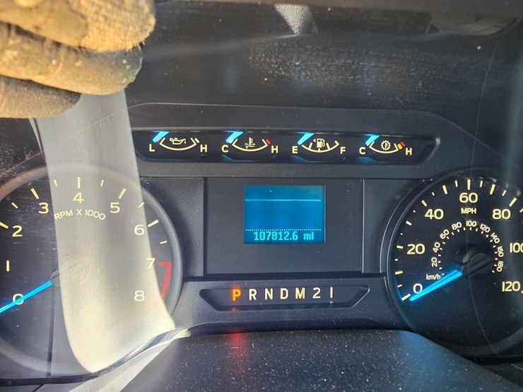 2018-ford-f150-xl-image-11