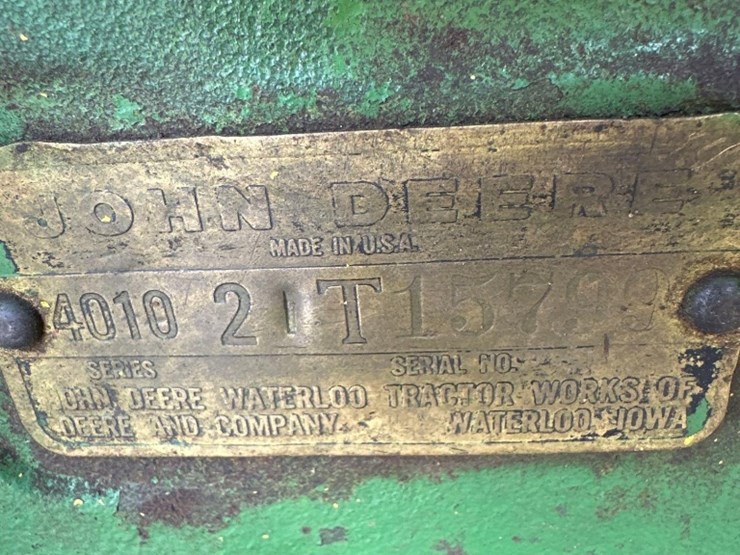 john-deere-4010-image-8