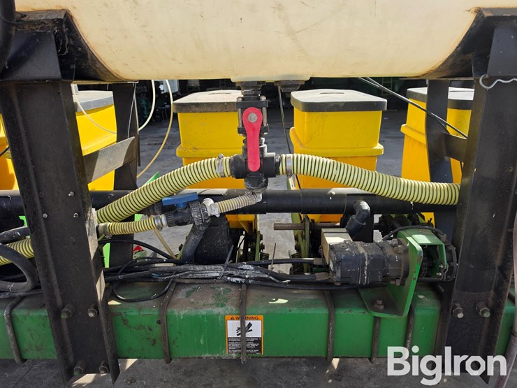 john-deere-1730-image-15