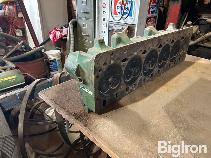 john-deere-8870-image-1