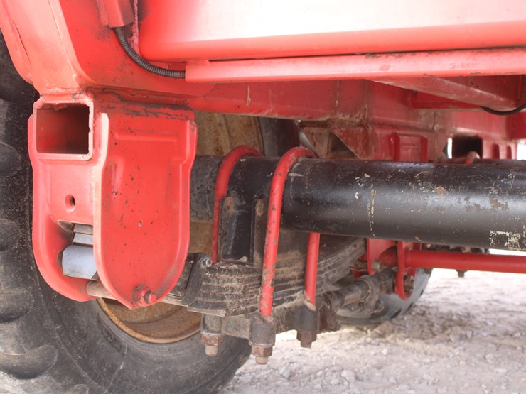 #1064-•-2009-morris-mfg-pro-ag-auto-align-bale-runner-16k-image-42