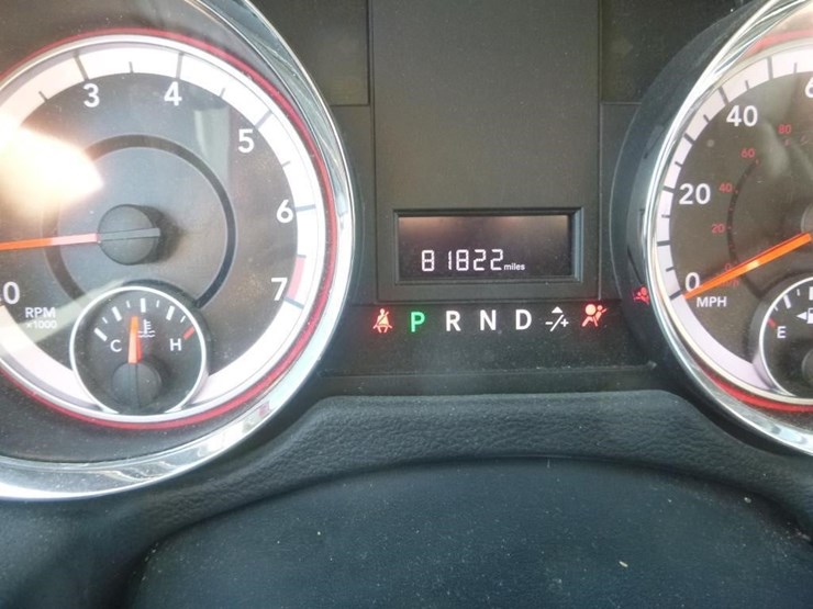 2016-dodge-grand-caravan-image-16