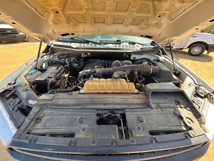 2019-ford-f150-xl-image-16