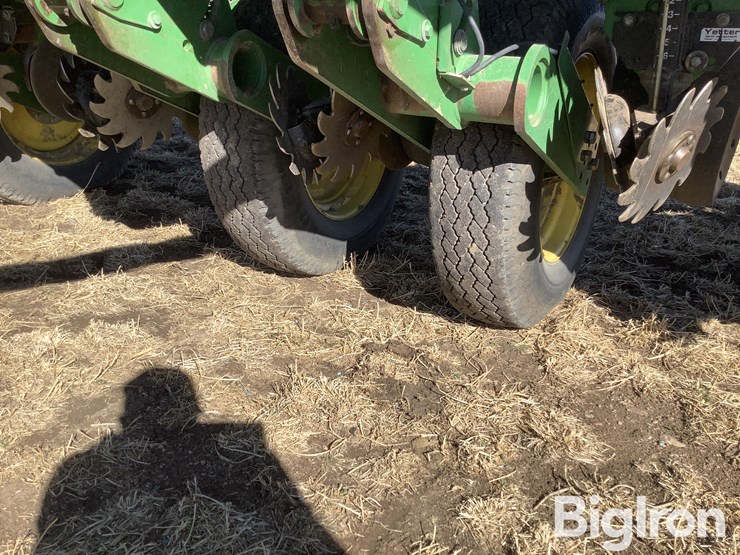 2014-john-deere-1790-ccs-image-9