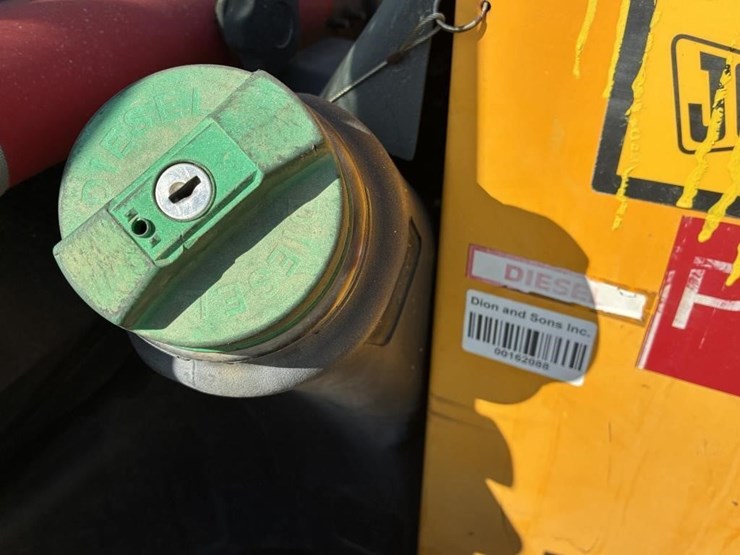 2015-jcb-525-image-12