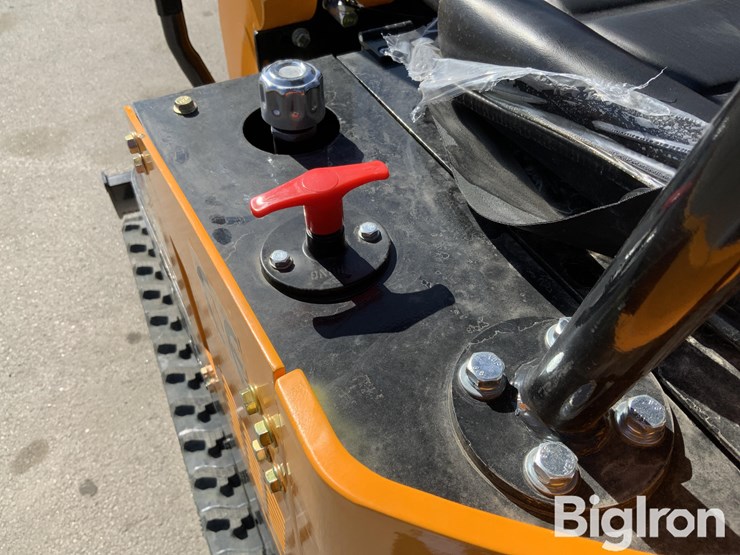 2025-massey-ferguson-730-image-19