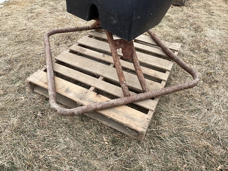 #2376-•-mineral-feeder-image-7