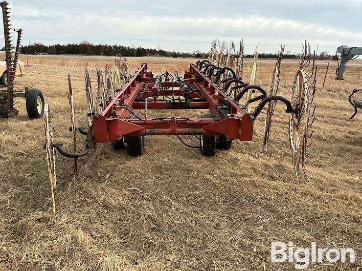 hesston-3991-image-6