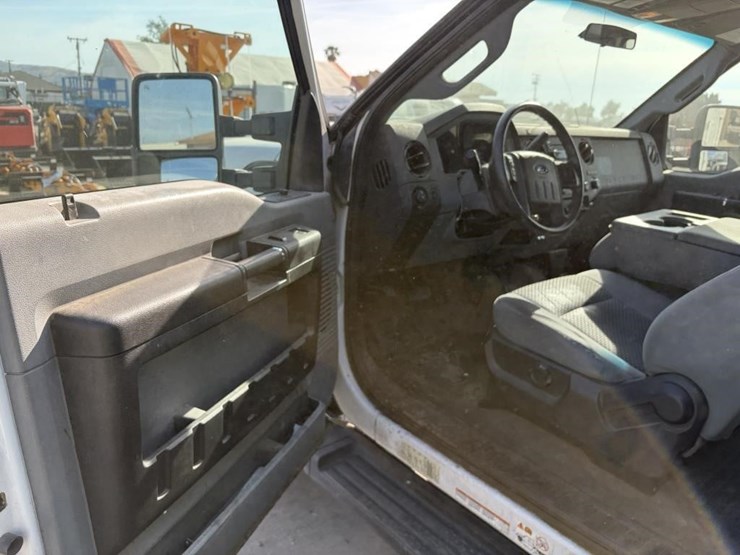 2016-ford-f550-sd-image-12