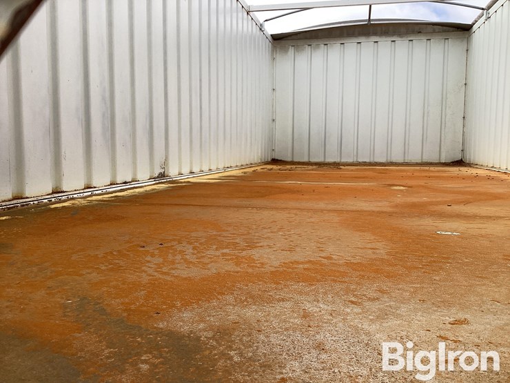 2000-international-8100-image-20