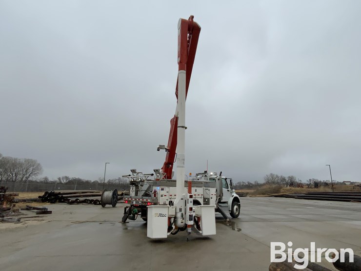 2014-freightliner-m2-106-image-5