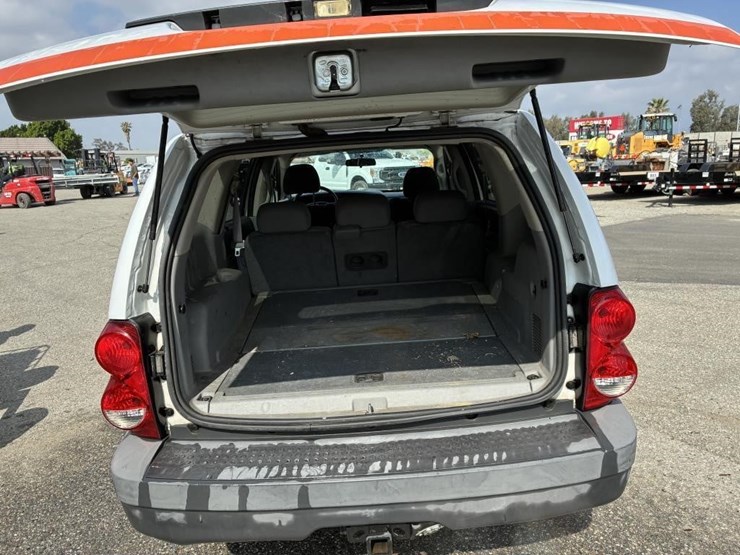 2008-dodge-durango-image-10