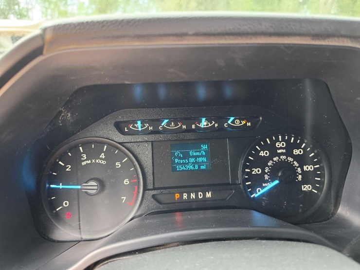 2020-ford-f150-xl-image-14