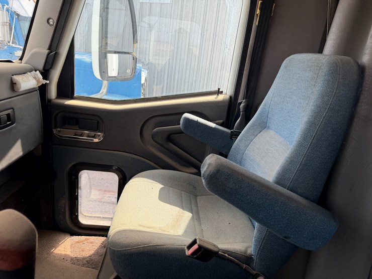 2002-international-9200i-image-68