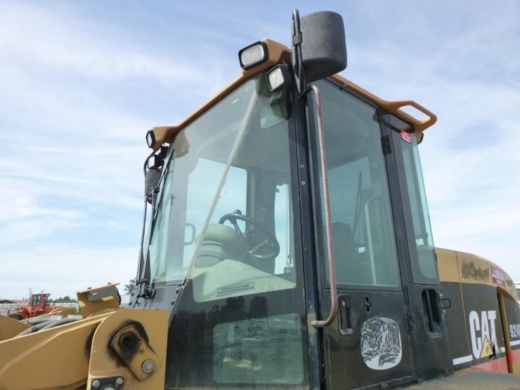2004-caterpillar-924gz-image-7