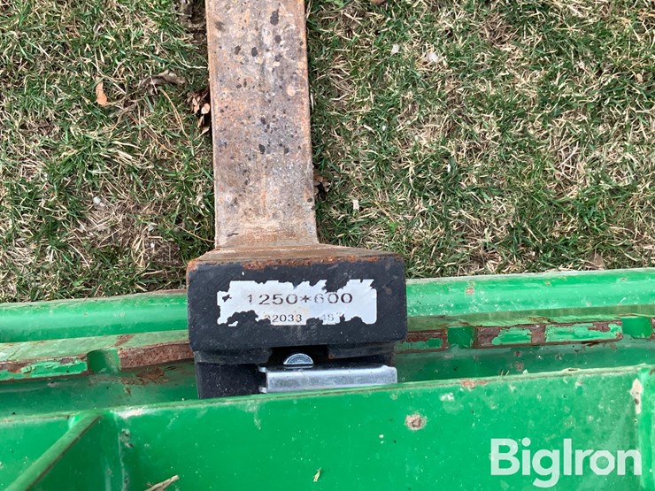 2021-frontier-ap12g-48"-forks-image-9