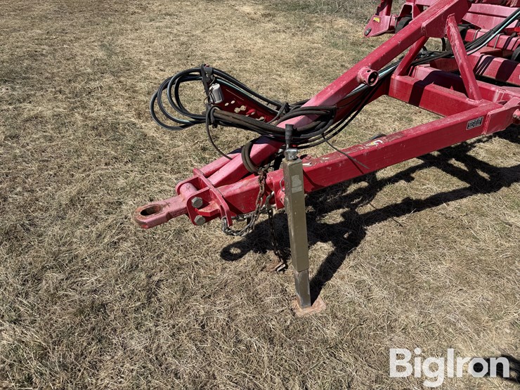 2012-sunflower-5055-field-cultivator-image-9