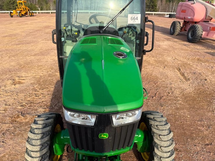 john-deere-3033r-image-16