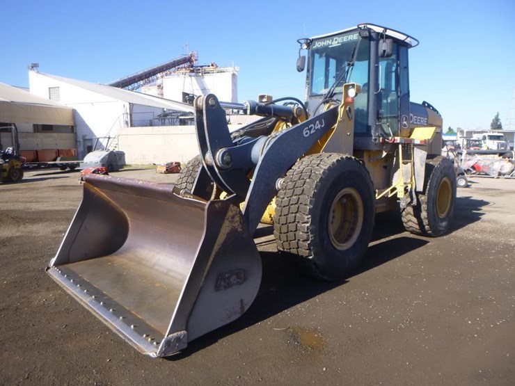 2005-deere-624j-image-1