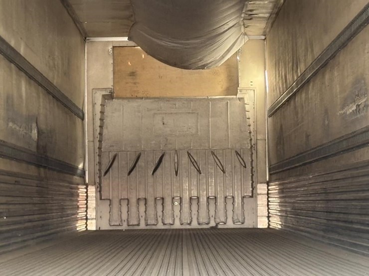 2000-utility-vs2r-image-24