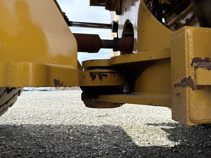 caterpillar-972-image-27