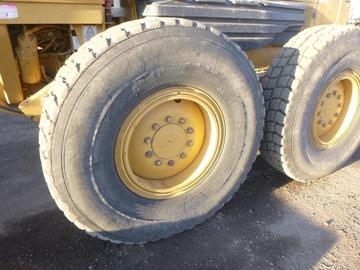 2006-caterpillar-143h-image-41