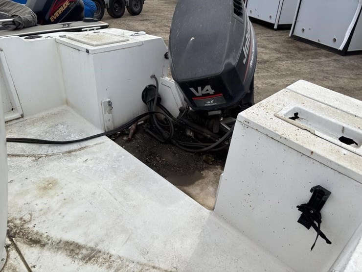 1990-unknown-trailer-image-18